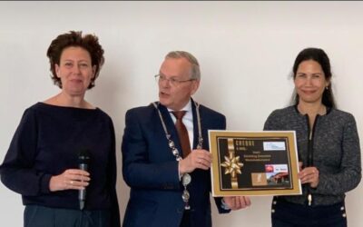 Zorggroep Ter Weel in de gemeente Reimerswaal bakken koekjes als dagbesteding voor het goede doel.