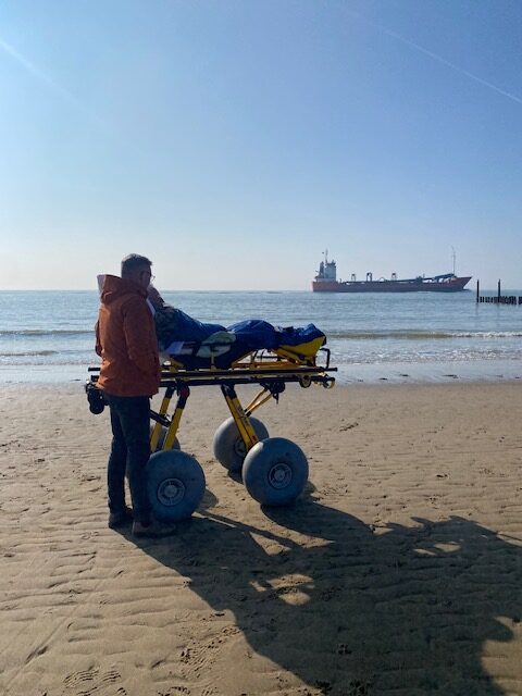 Buitenmens nog graag uitwaaien op haar geliefde strand!